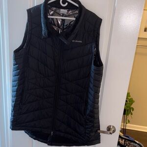 Women’s Columbia vest!